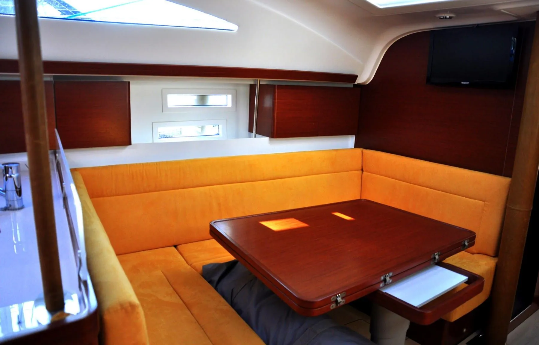 Beauty AS Charter Boat - 3
