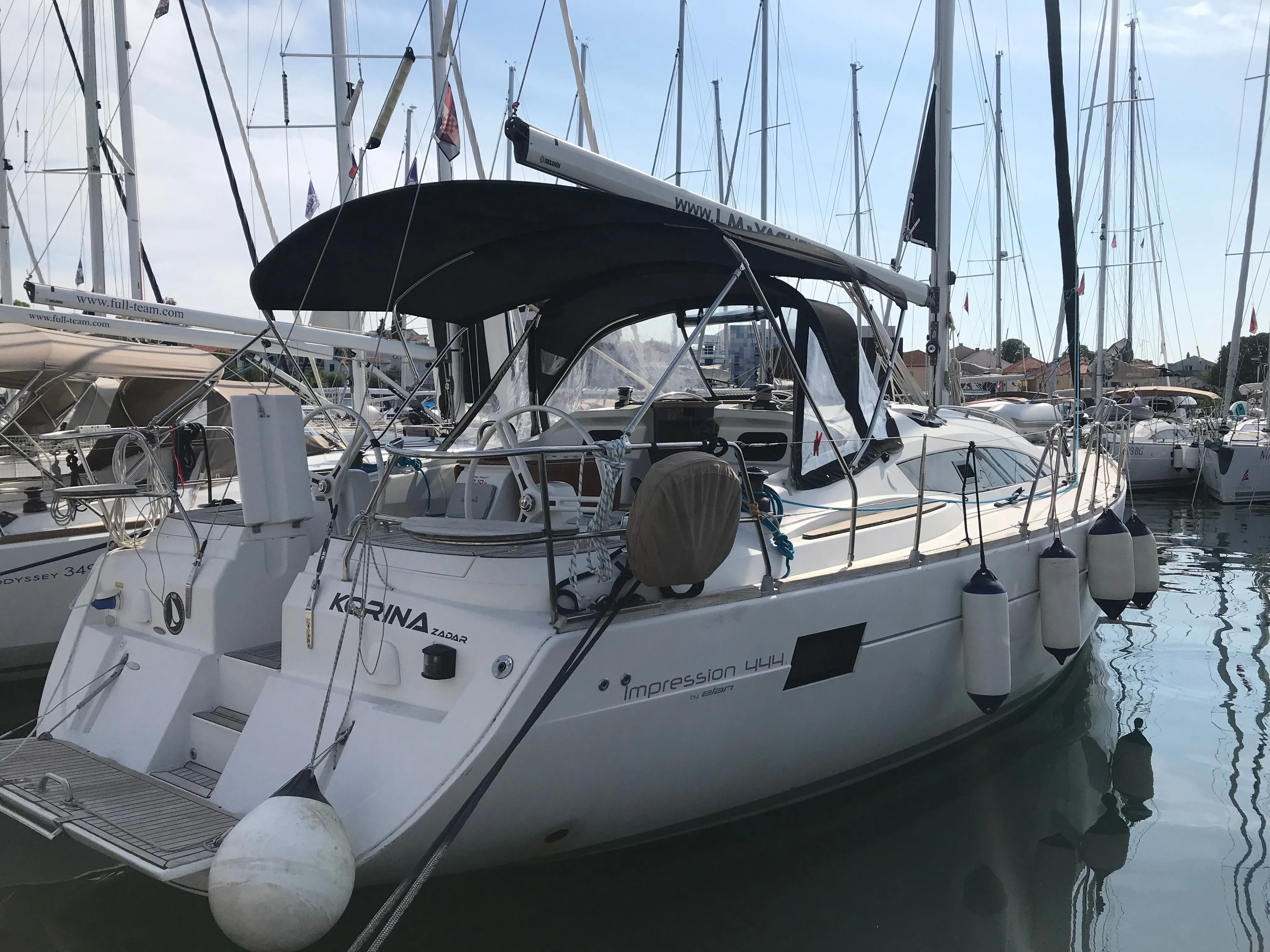 Korina Charterboot - 4