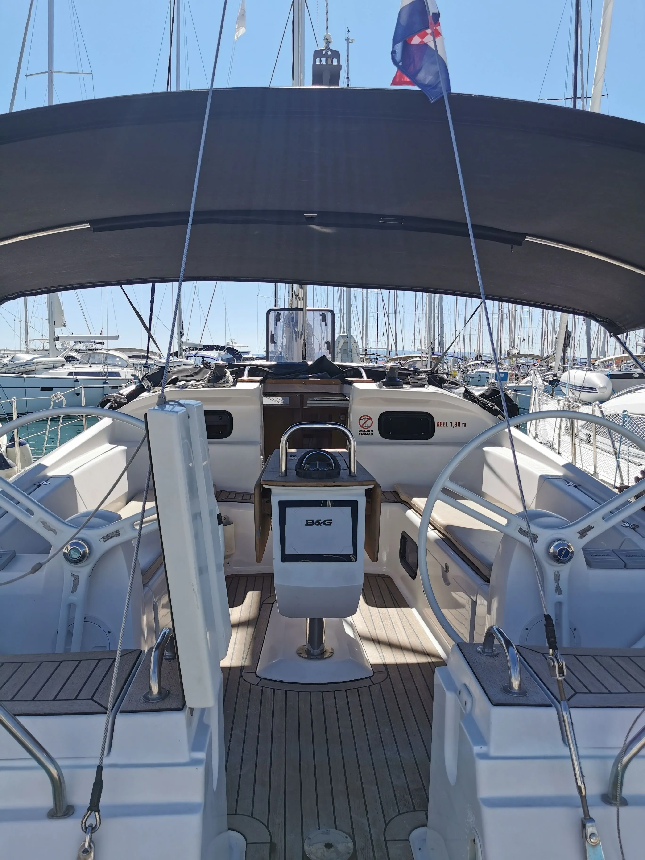 Чартер Živa - 4