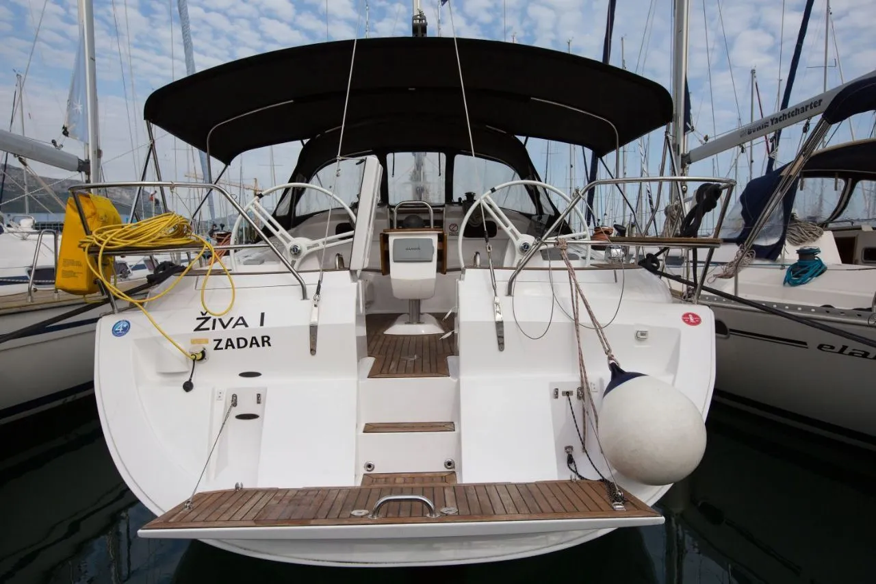Boat - 13.85m Split Sailing Yacht Elan 444 Hire