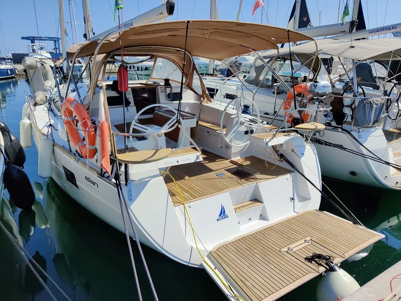 Aciano Charter Boat - 3