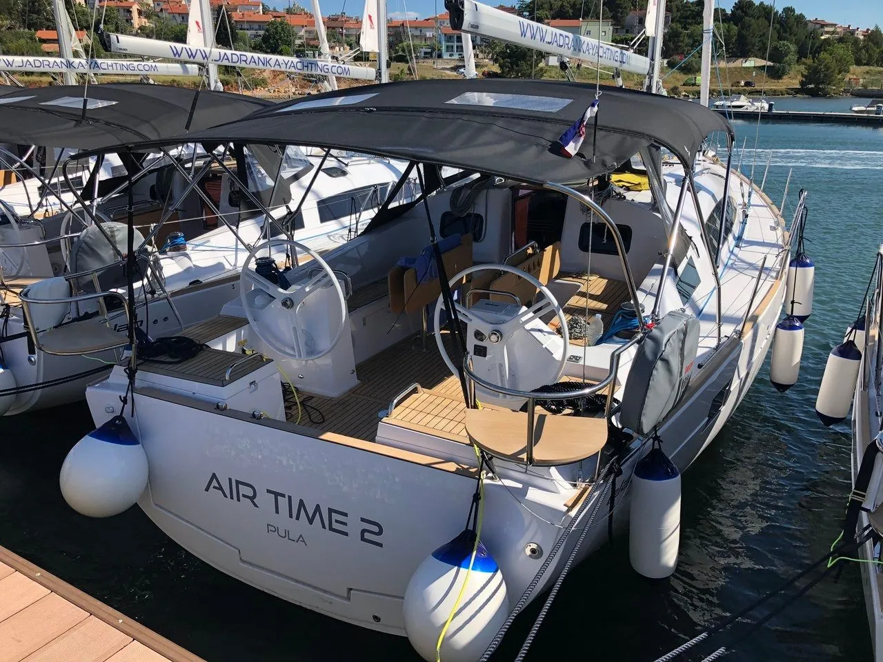 Pula Kiralık Elan 45 13.85m Yelkenli Yat
