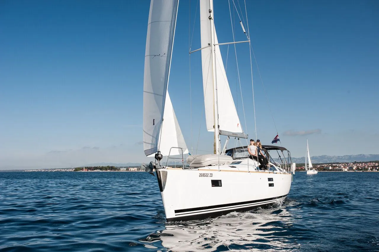 Charter a 13.85m Sailing Yacht in Zadar