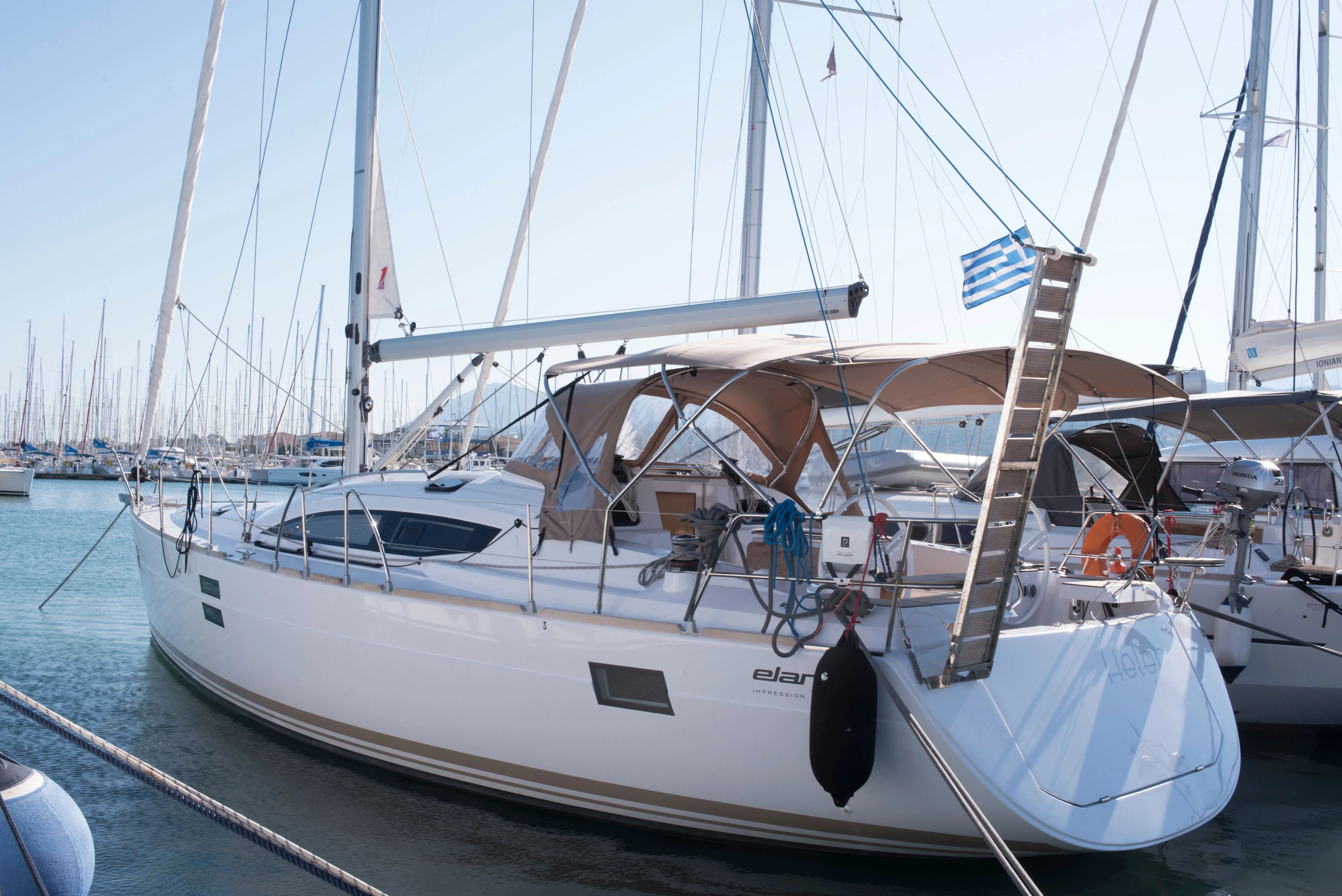 Чартер Helen - 3