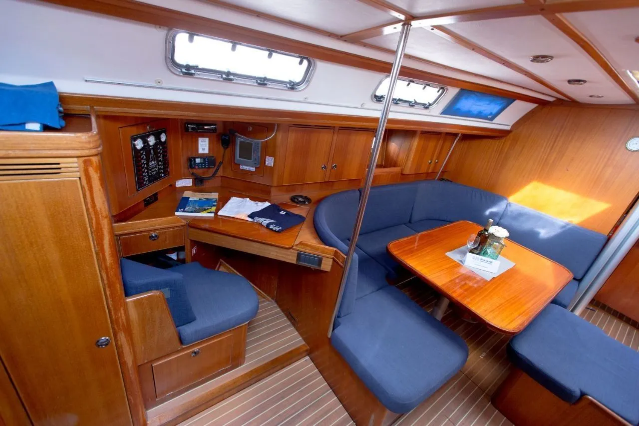 Чартер Neva - 5