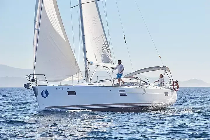 Rent a 13.85m Boat in Vigo