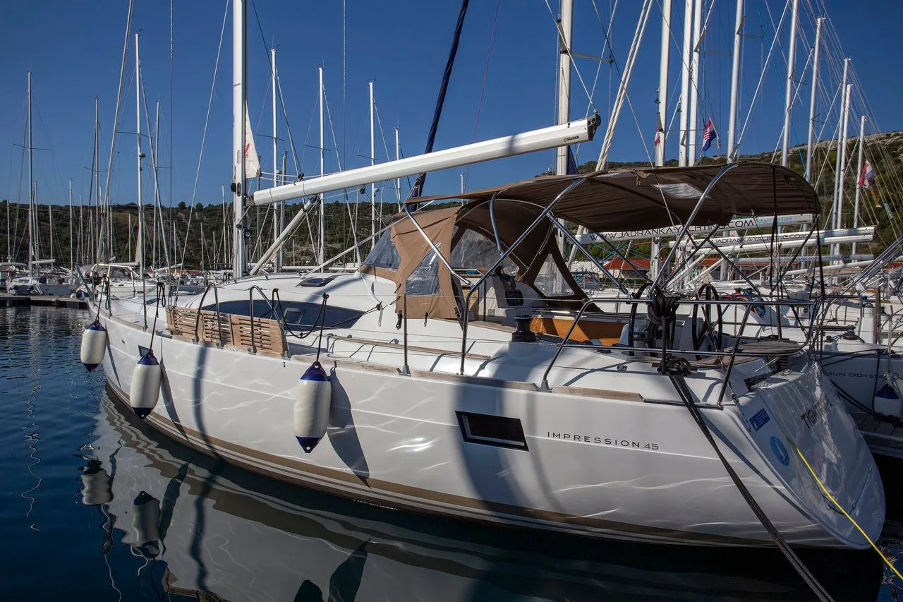 Tightrope Mietboot - 4