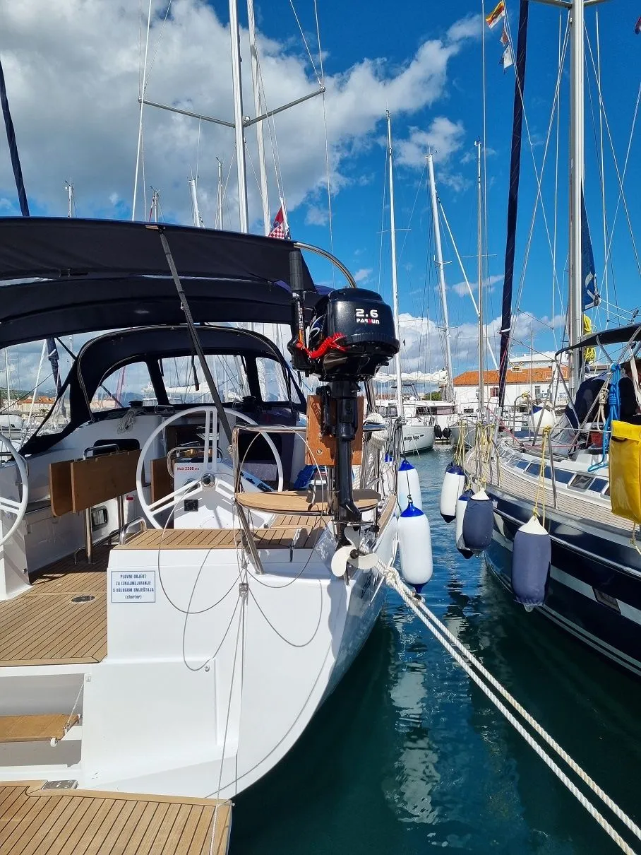 Albatros Charter Boat - 3