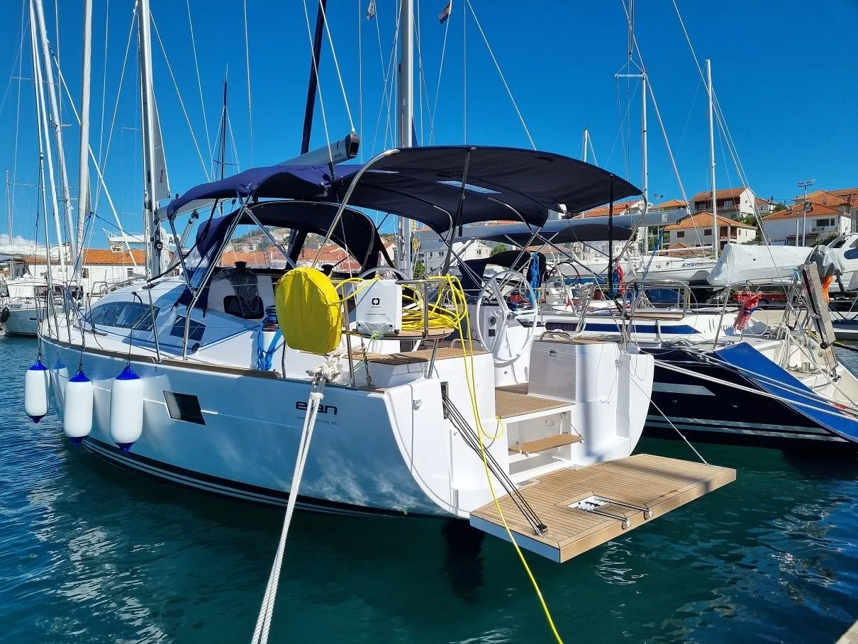 Albatros Charter Boat - 5