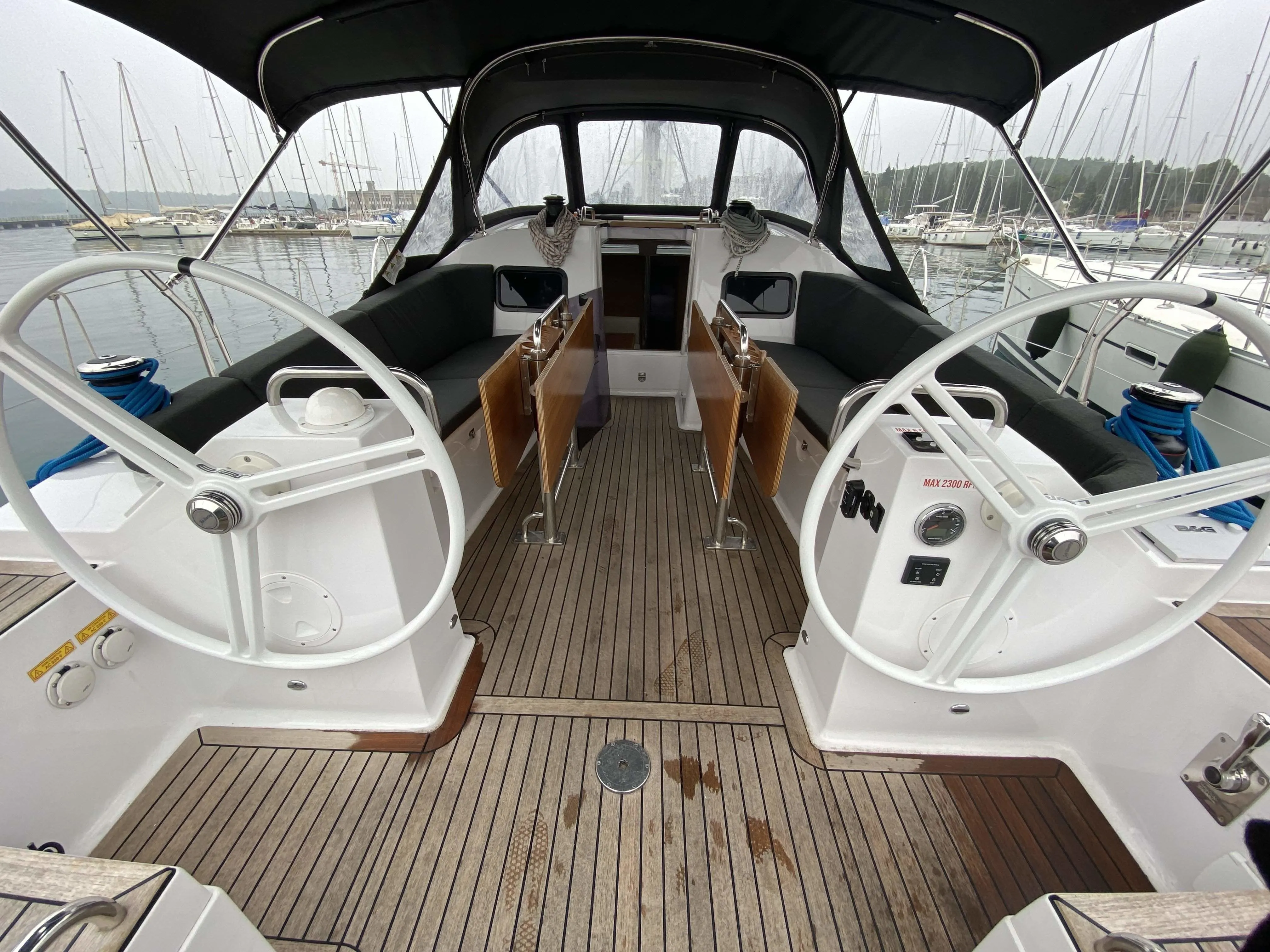 Baby Blue Charterboot - 4