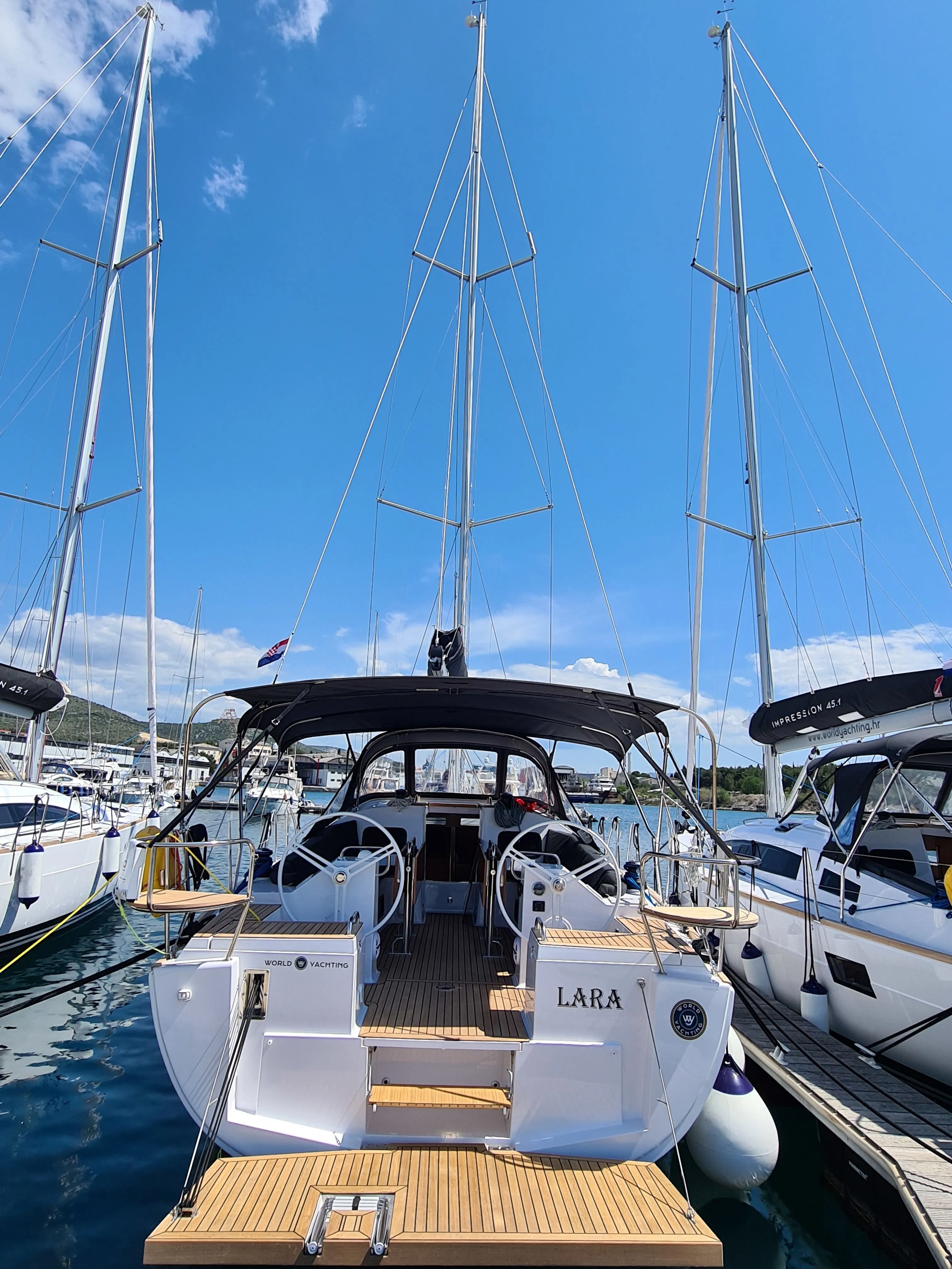 Чартер Lara - 3