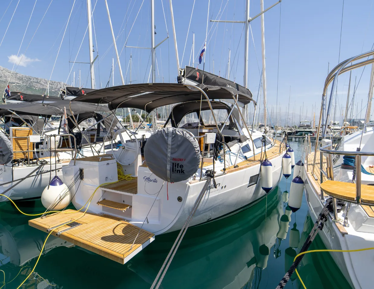 Marita Charterboot - 3