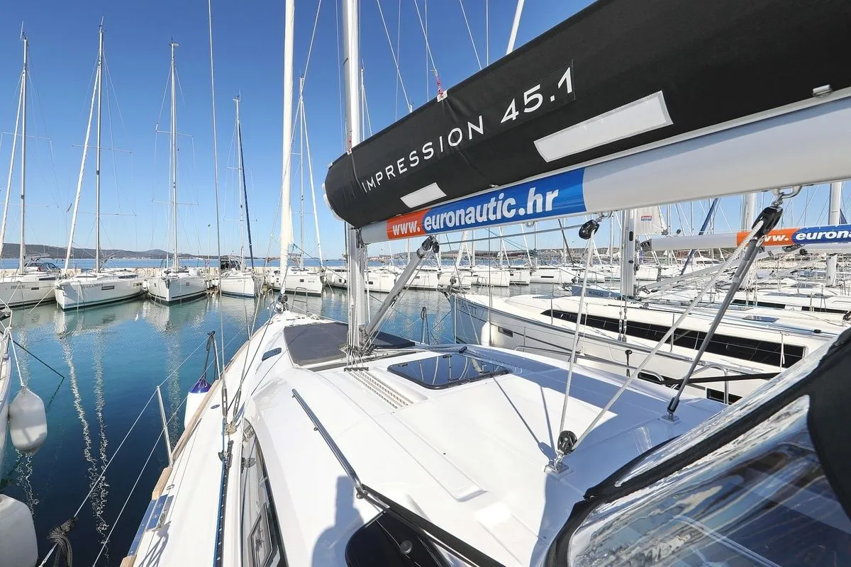 Moon Pearl Mietboot - 5