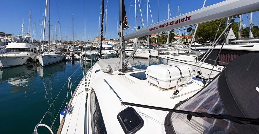 Чартер Pasithea - 3