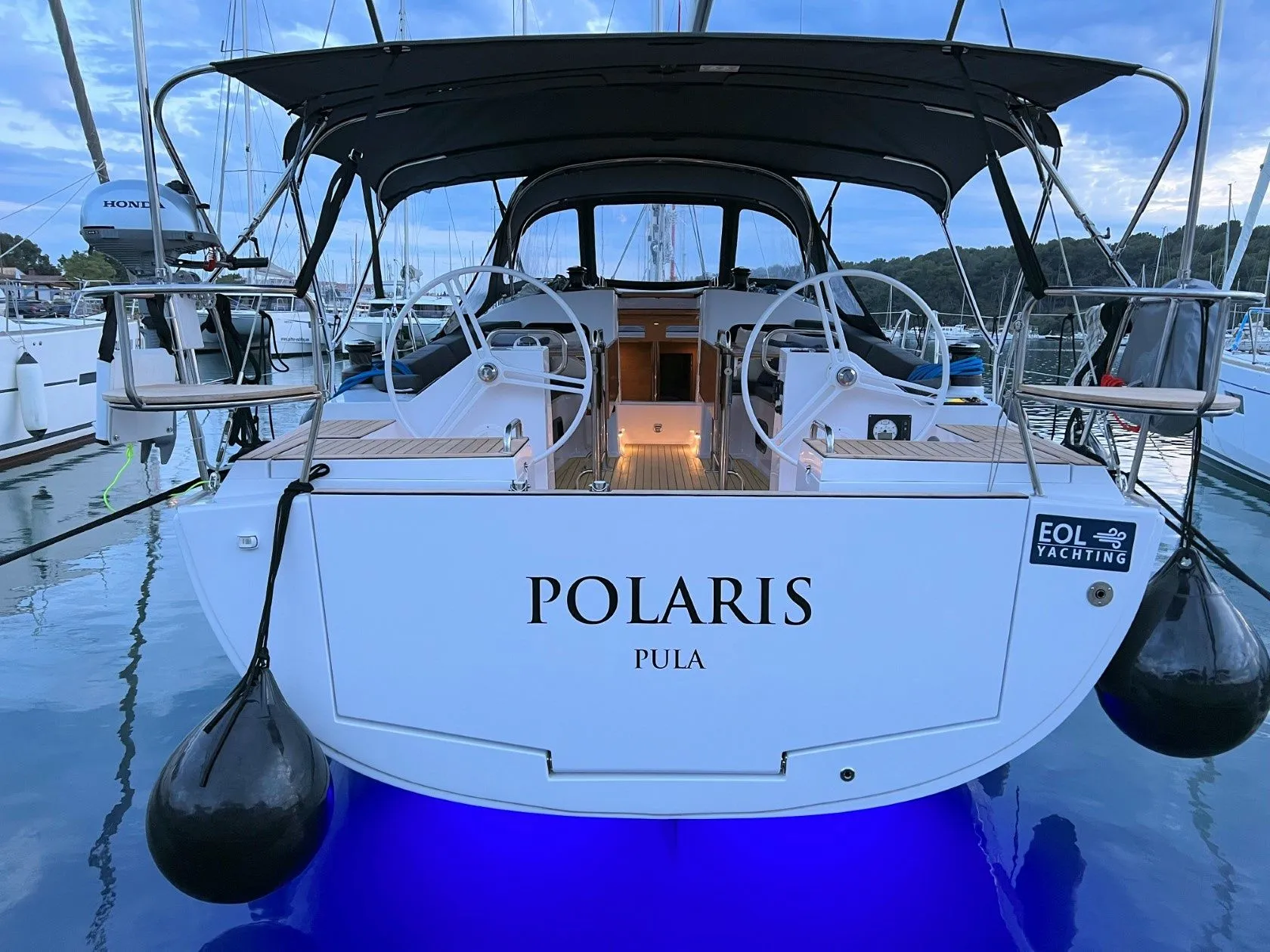 Polaris Charterboot - 3