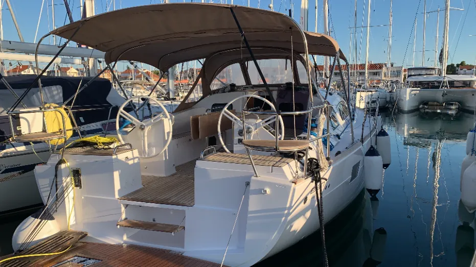 Explore Pirovac on a 13.85m Rental Boat