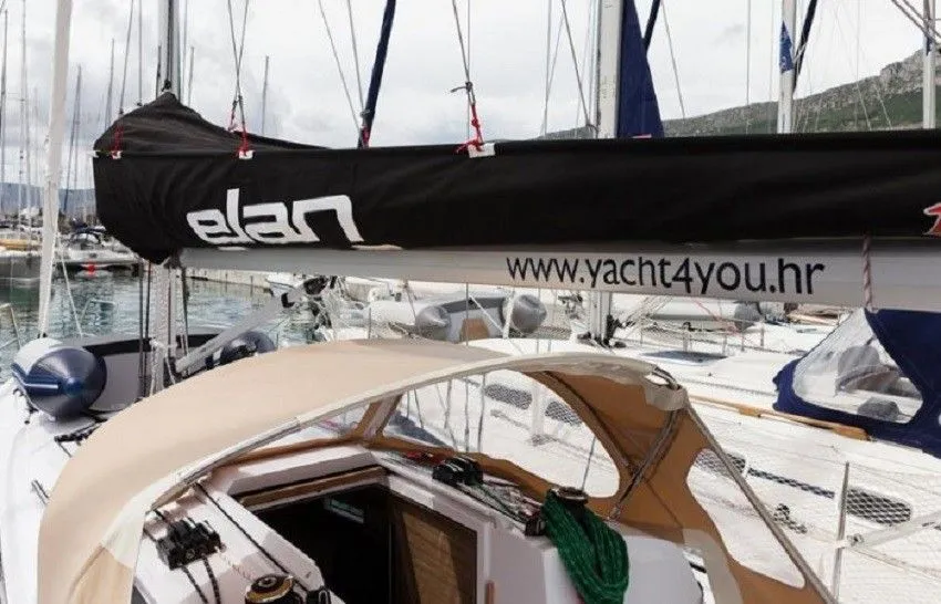 Skrlatica Charter Boat