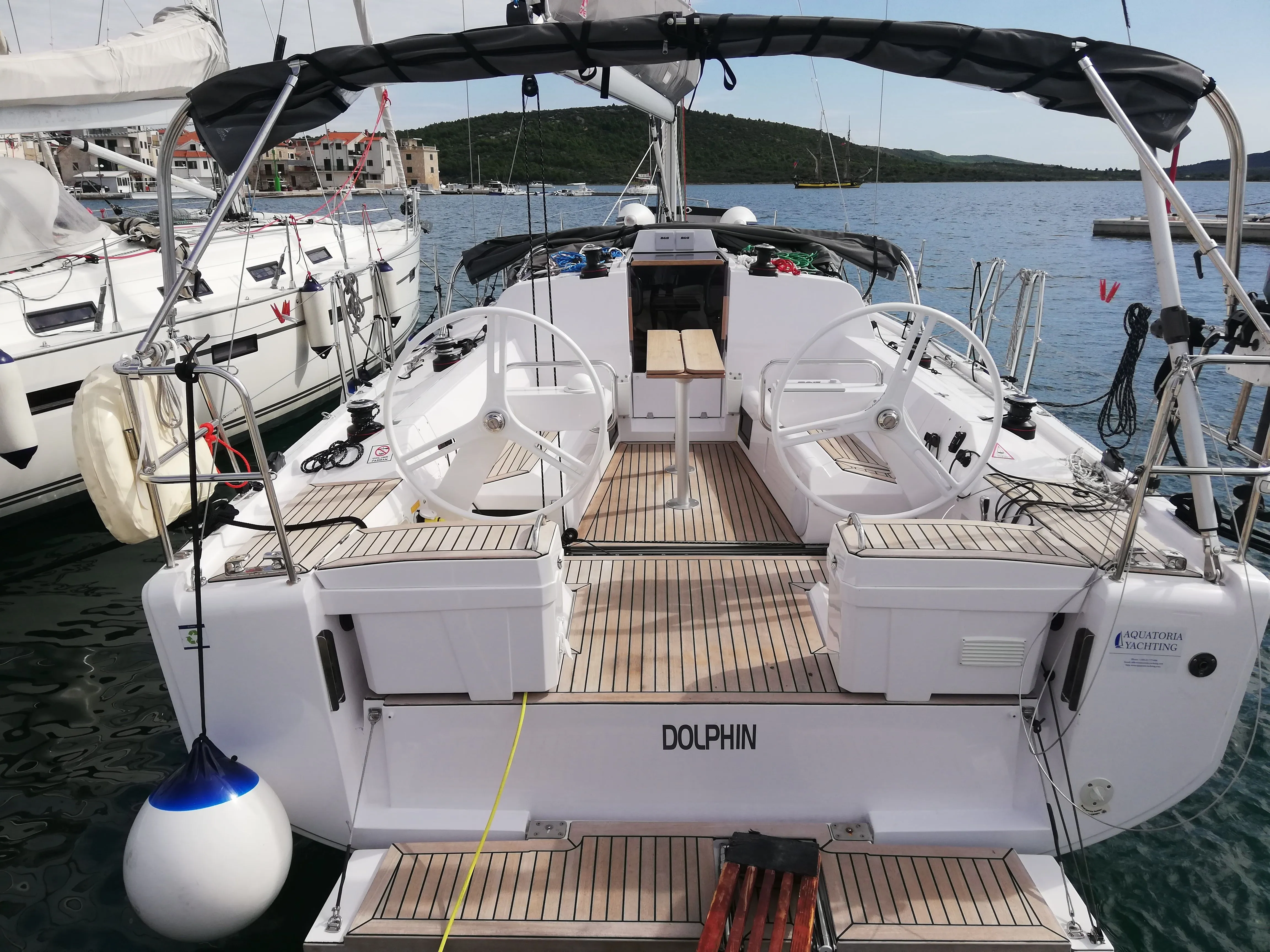 Dolphin Kiralık Teknesi - 1