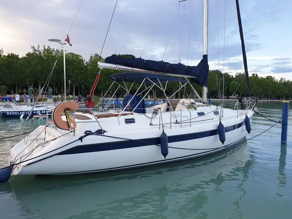 Charter a 11.9m 3 Cabin Sailing Yacht in Balatonfured
