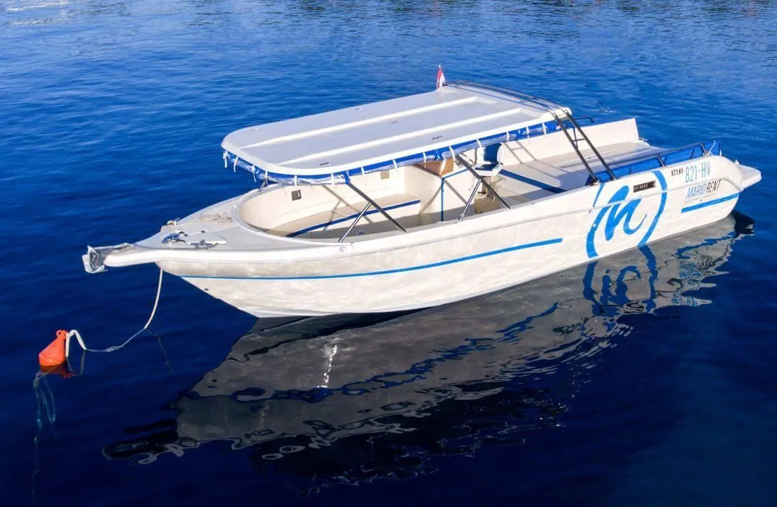 Enzo Charter Boat