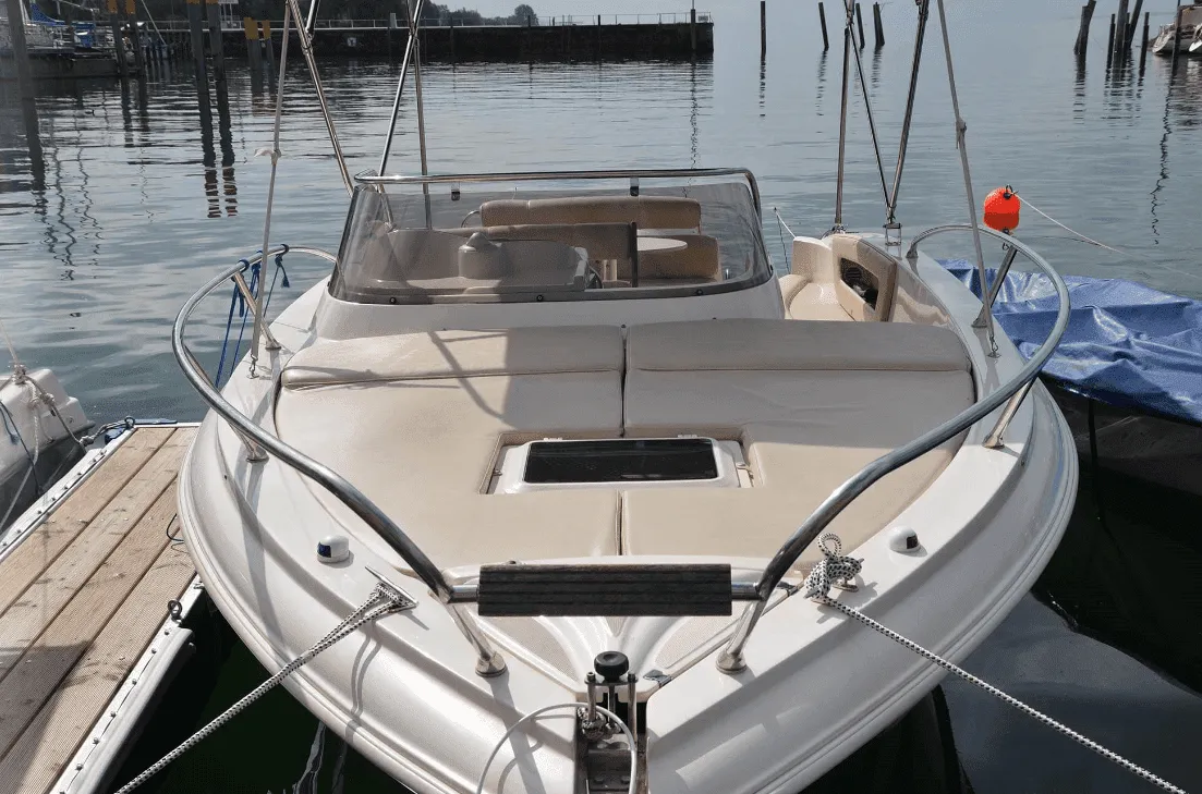 Bahar Charter Boat