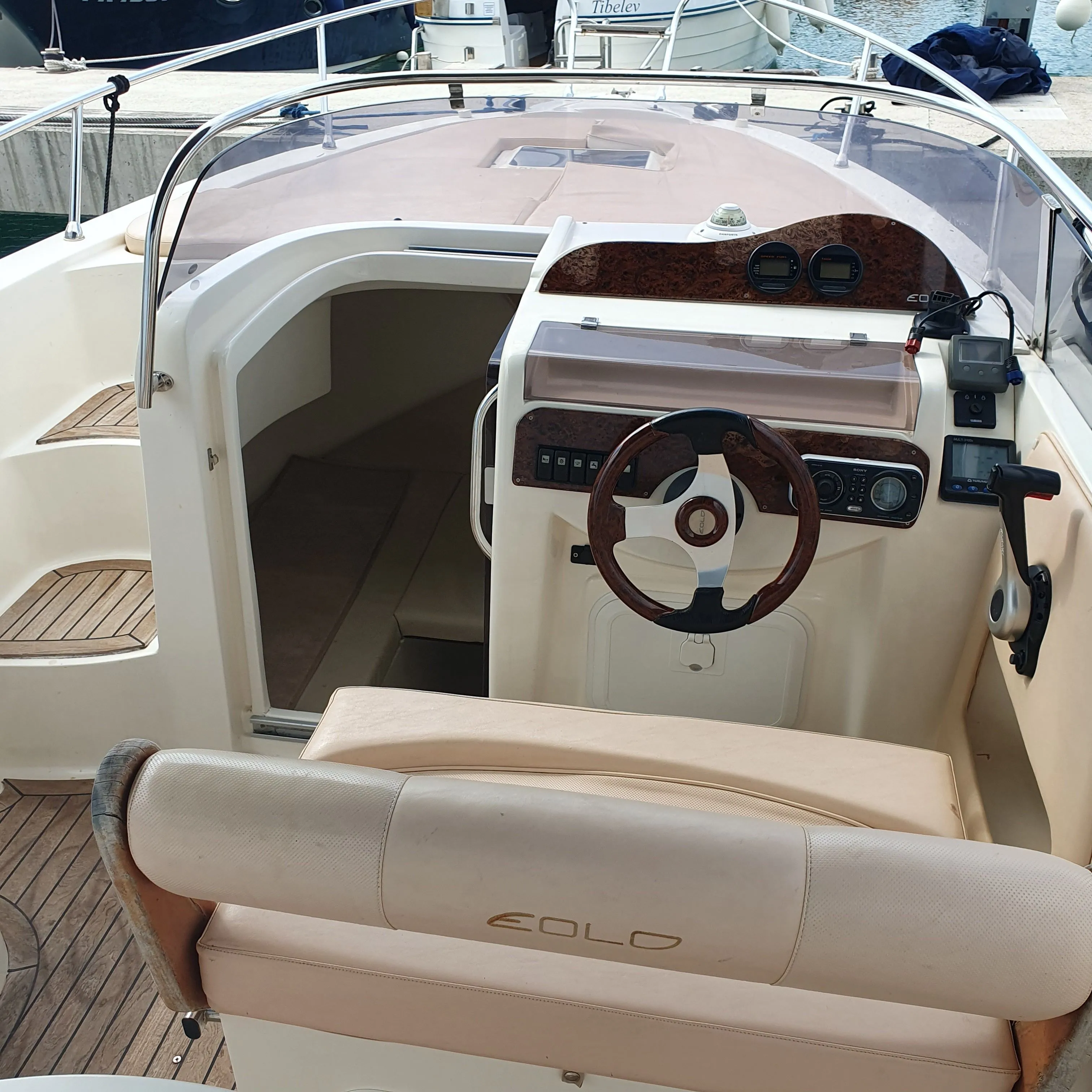 Explore Zadar on a 6.5m Rental Motor Boat