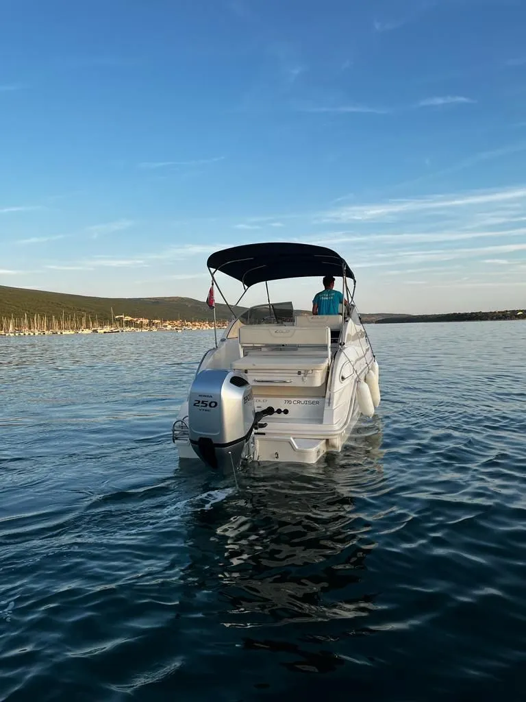 Charter a 7.7m Eolo 770 Cruiser in Krk