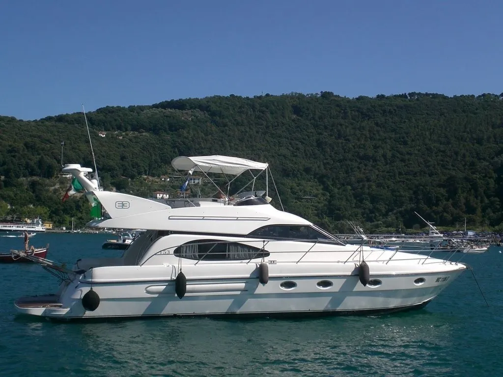 Charter a 15.3m Erredesign Admiral 153 in Arbatax