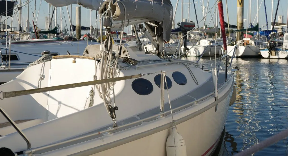 Explore Larmor-Plage on a 7.3m Rental Boat