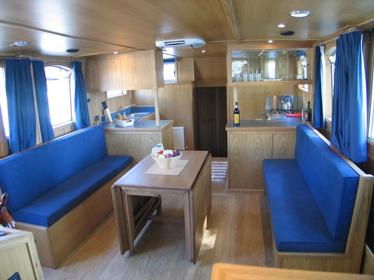 No Name Charter Boat
