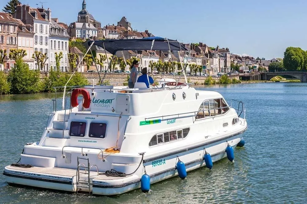 Rent a 12.95m House Boat in Chioggia