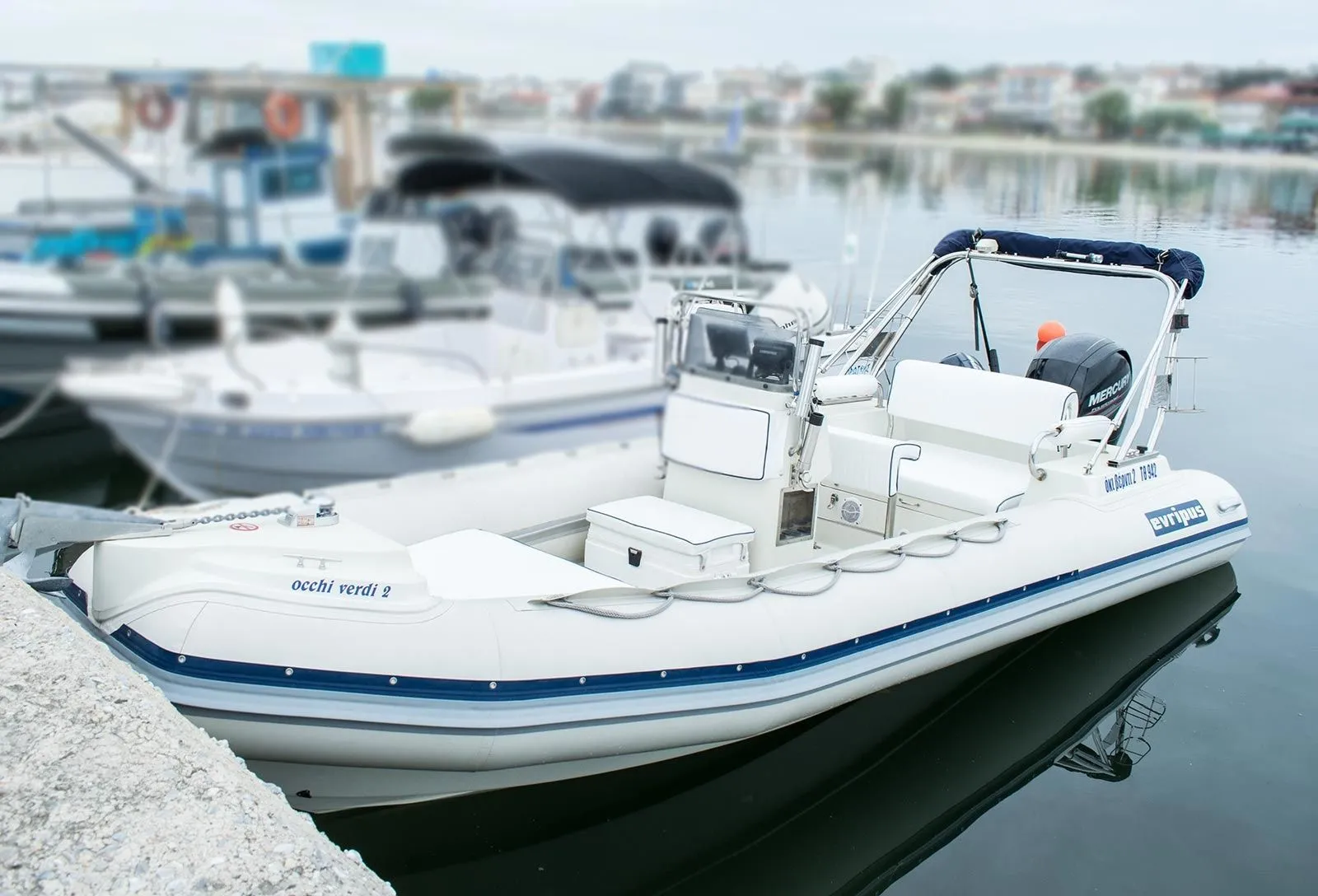 Occhi Verdi 2 Mietboot