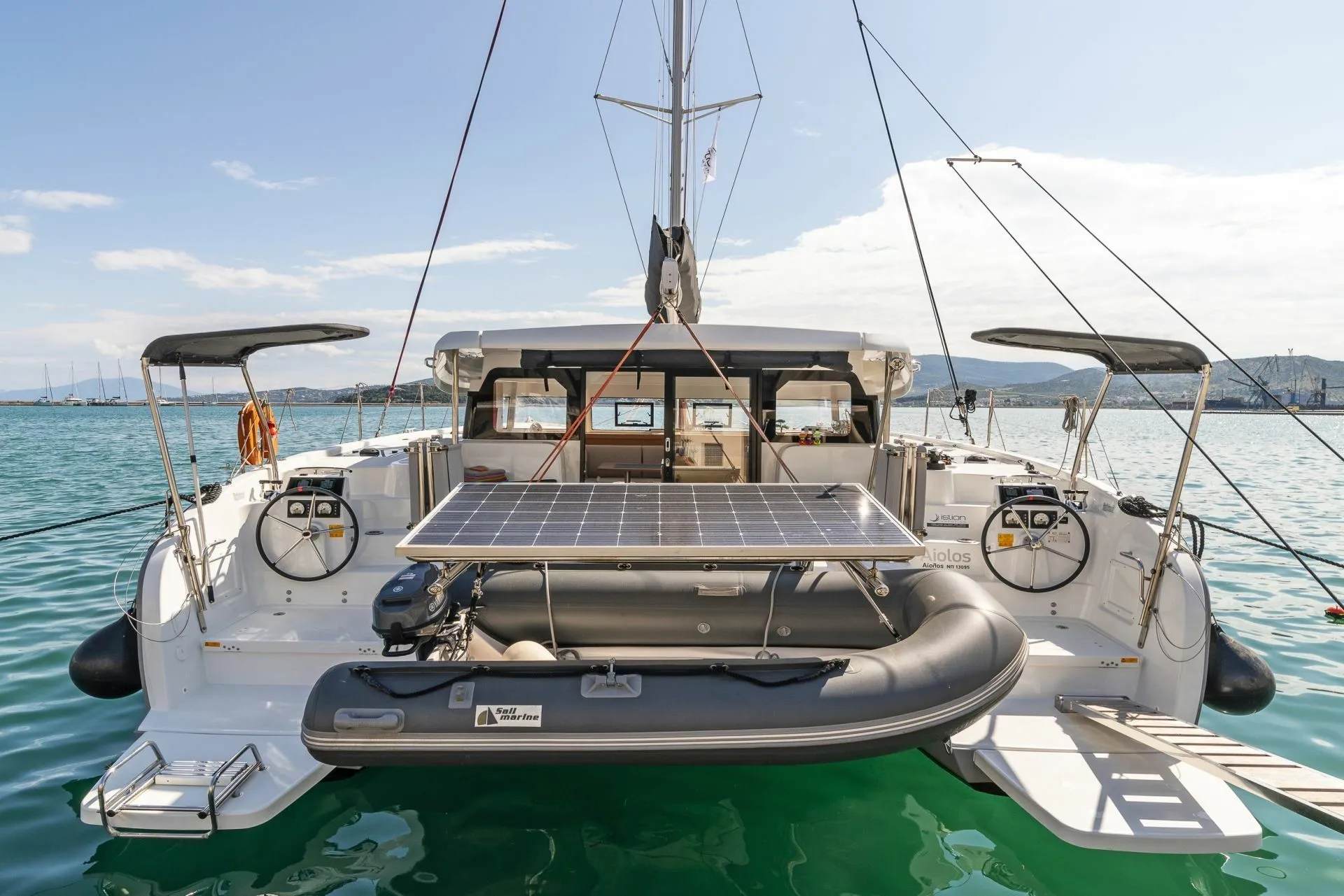 Boot - Charter a 11.33m Excess 11 in Volos