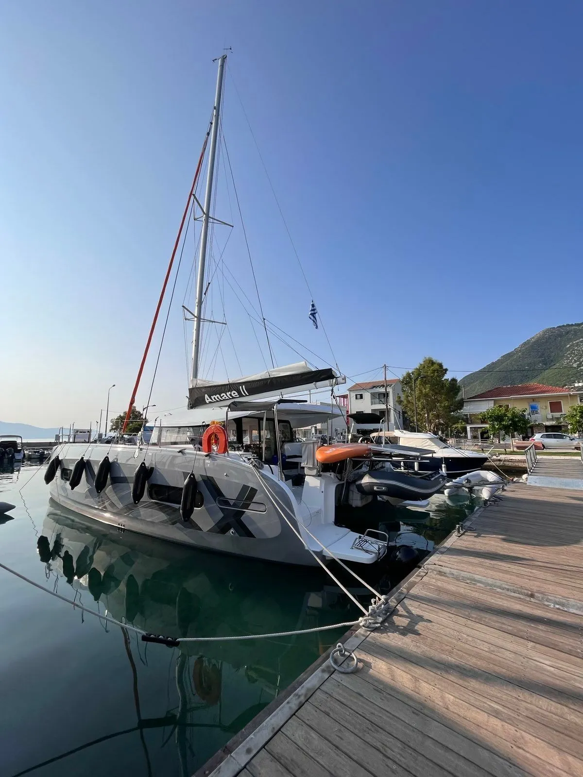 Amare 2 Charter Boat