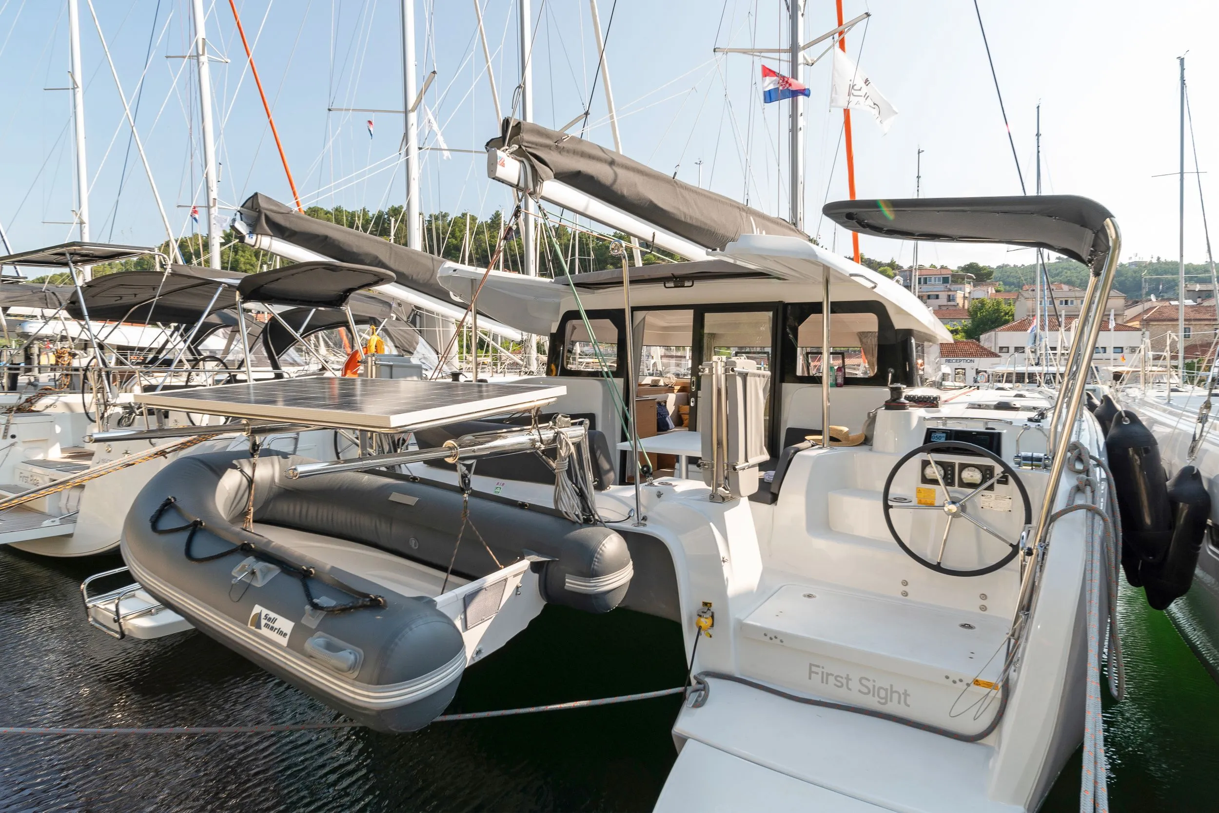 First Sight Charterboot - 3