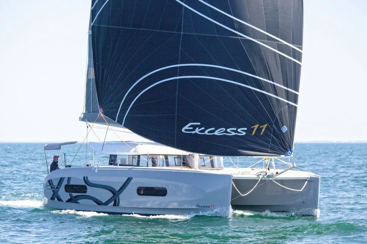 Charter a 11.33m 4 Cabin Catamaran in Toulon