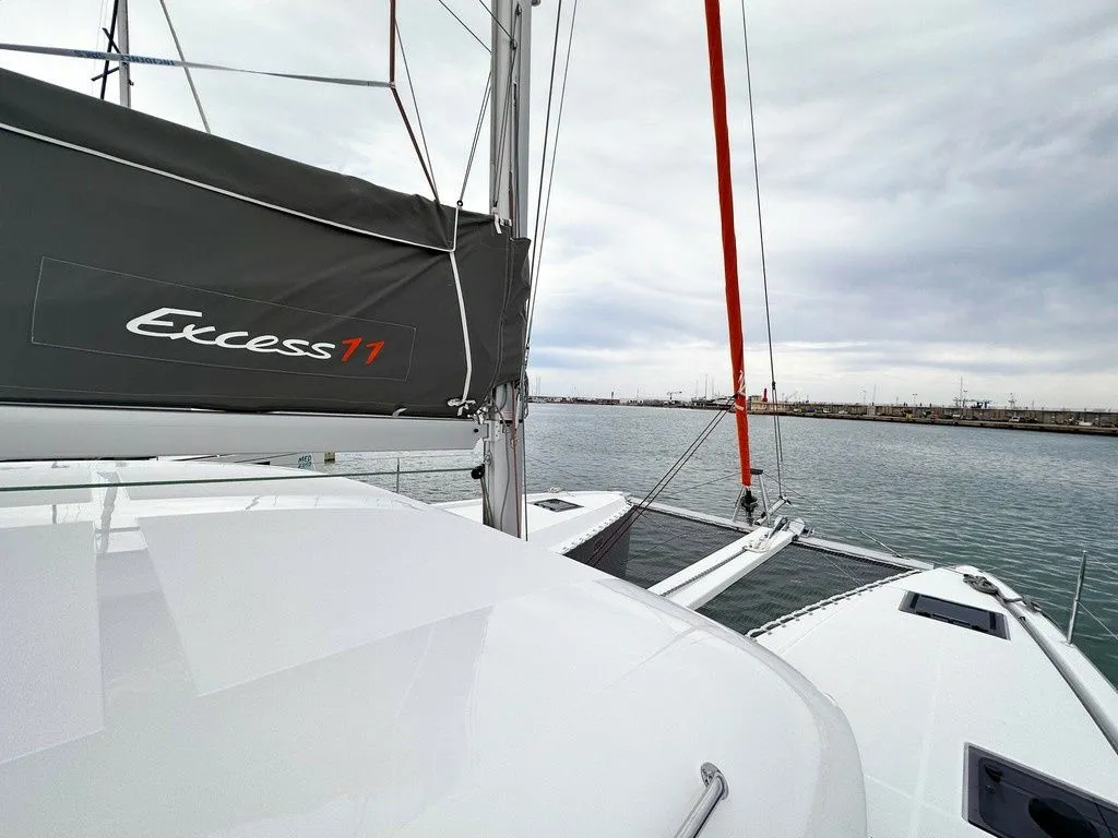 Causality Charterboot - 5