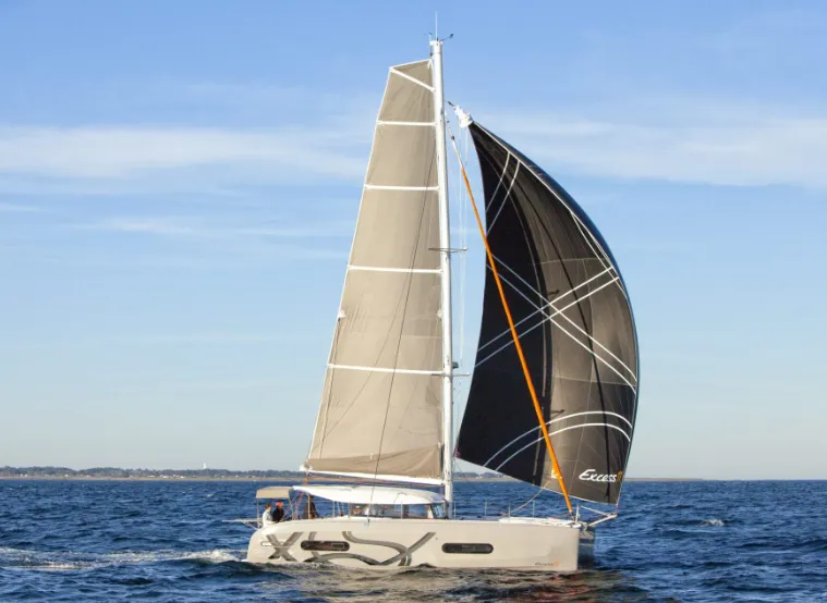 Charter a 11.42m 4 Cabin Catamaran in Valencia