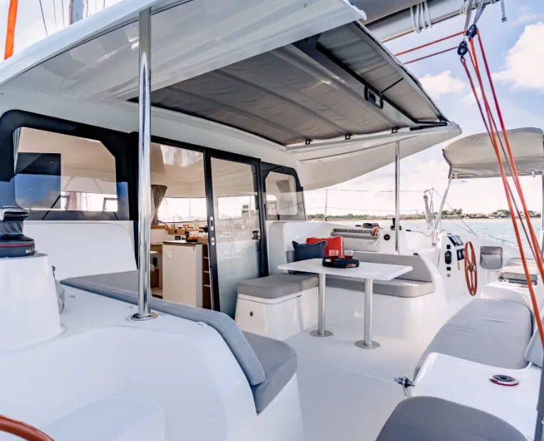 Charter a 11.42m 4 Cabin Catamaran in Valencia