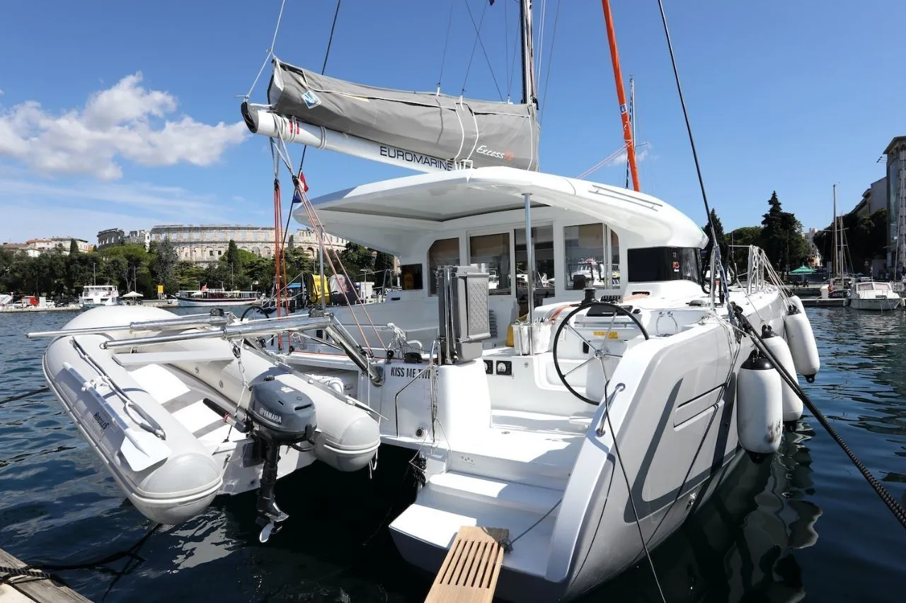 Kiss Me Twice Charter Boat