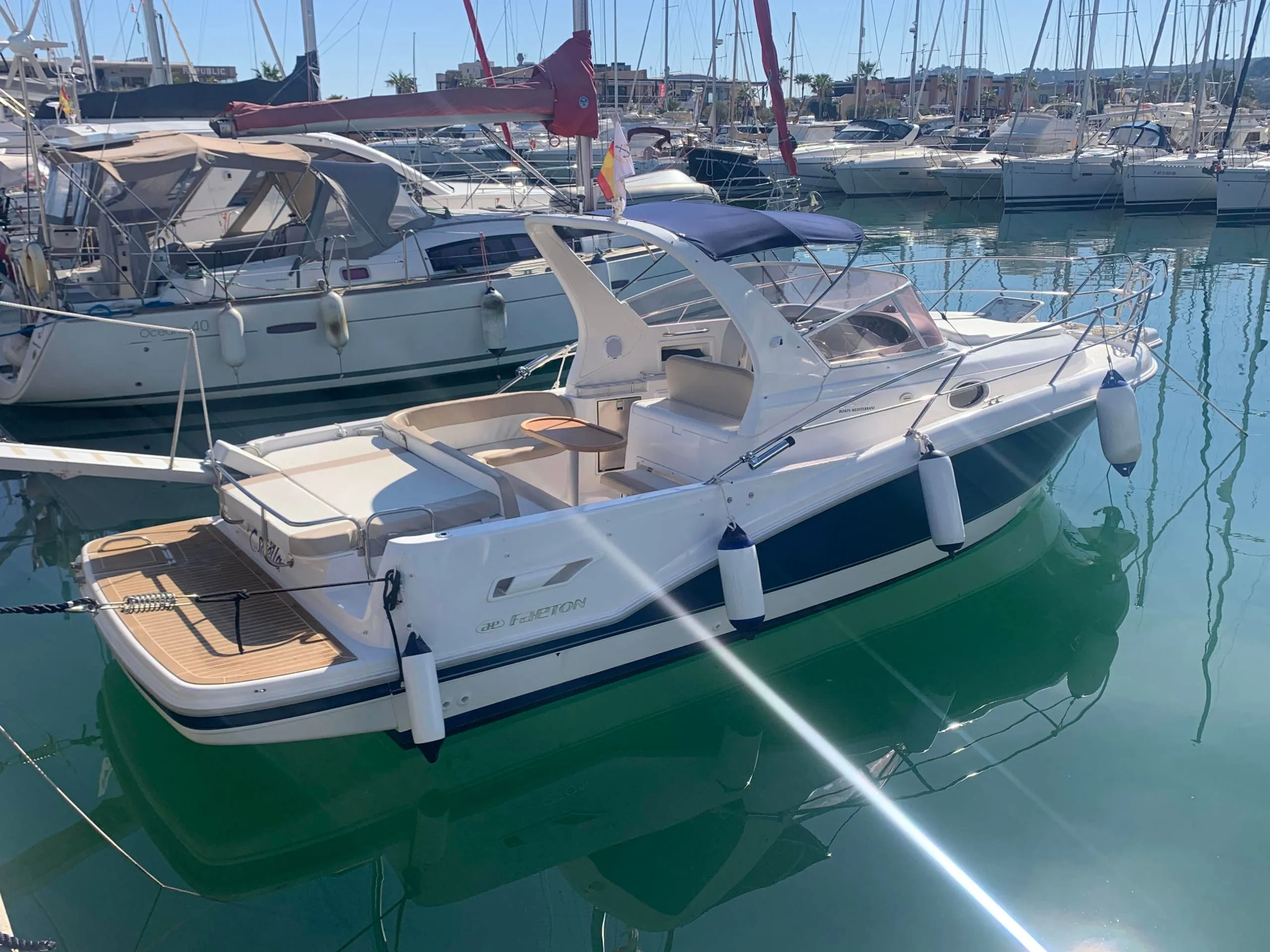 Charter a 7.49m Faeton 29 Scape Motor Yacht in Denia