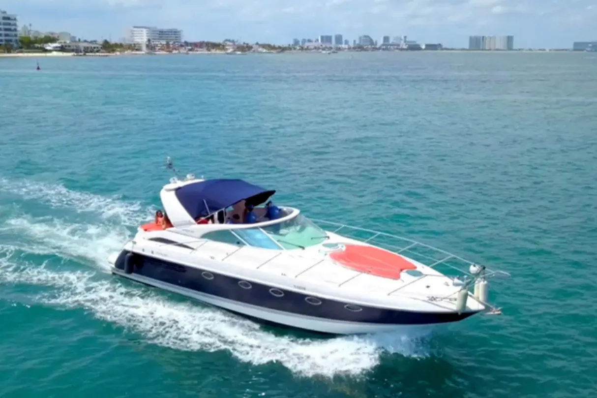 Morena Charter Boat