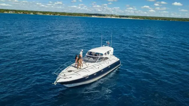 Volare Charter Boat