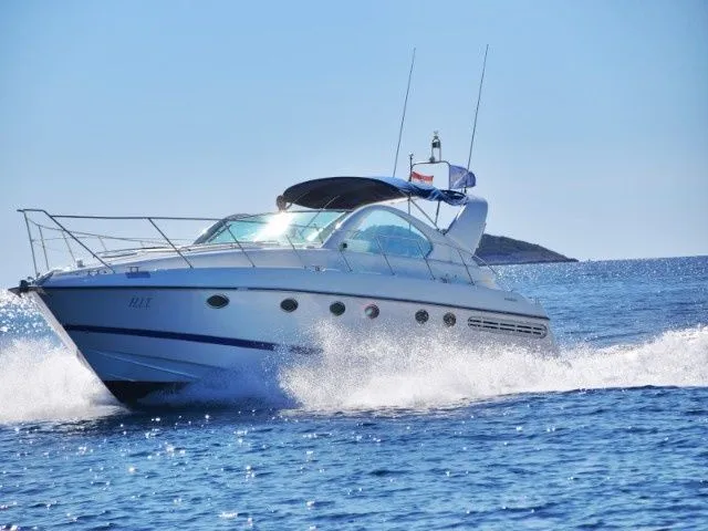 Primošten 14.72m Kiralık 3 Kabinli Motoryat