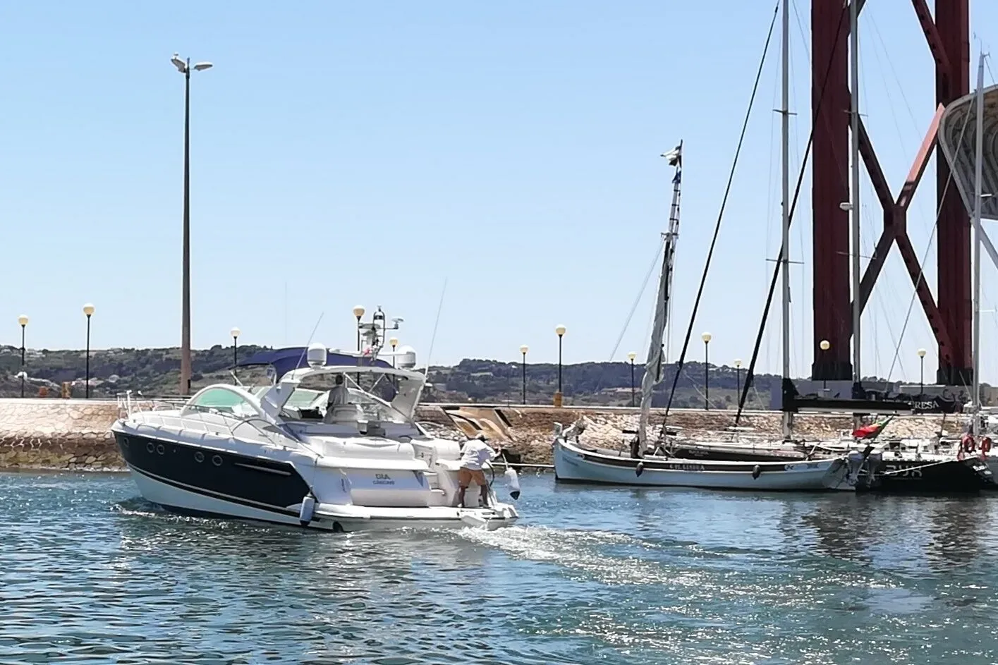 Gia Charter Boat
