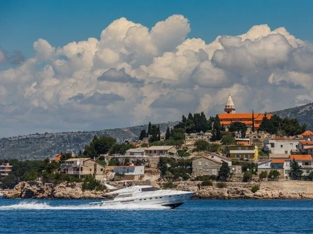 Sunshine Charter Boat