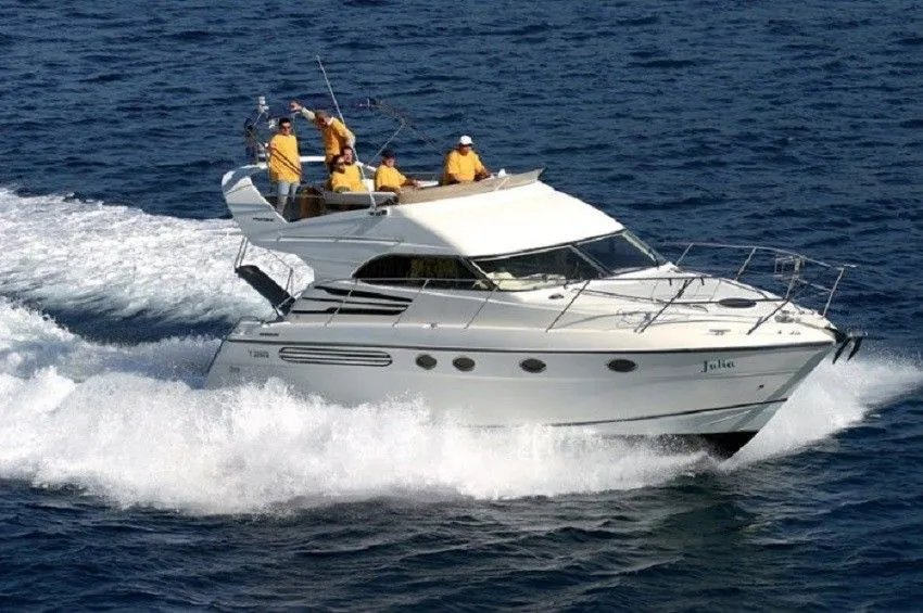 Boat - 12.42m Primošten Fairline Phantom 40 Motor Yacht Hire