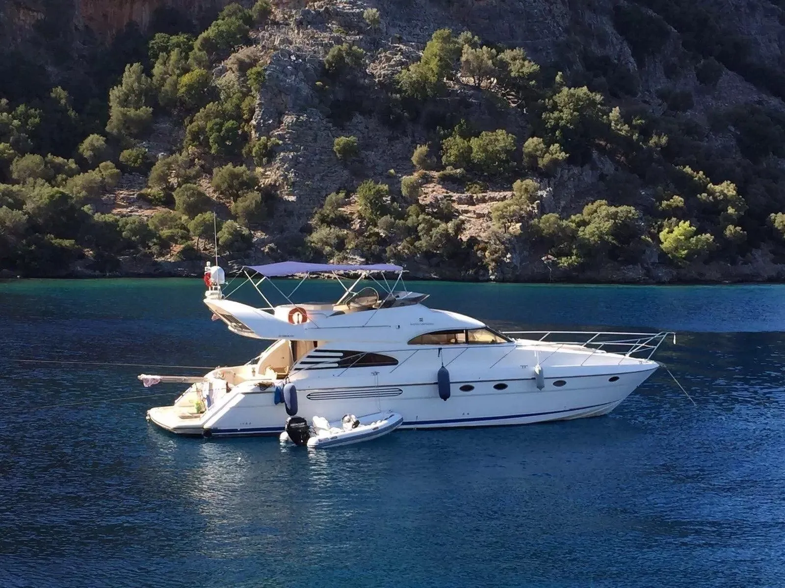 Alex Charterboot - 5