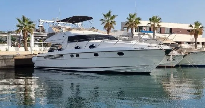 Torrevieja Kiralık 3 Kabinli 17.79m Motoryat