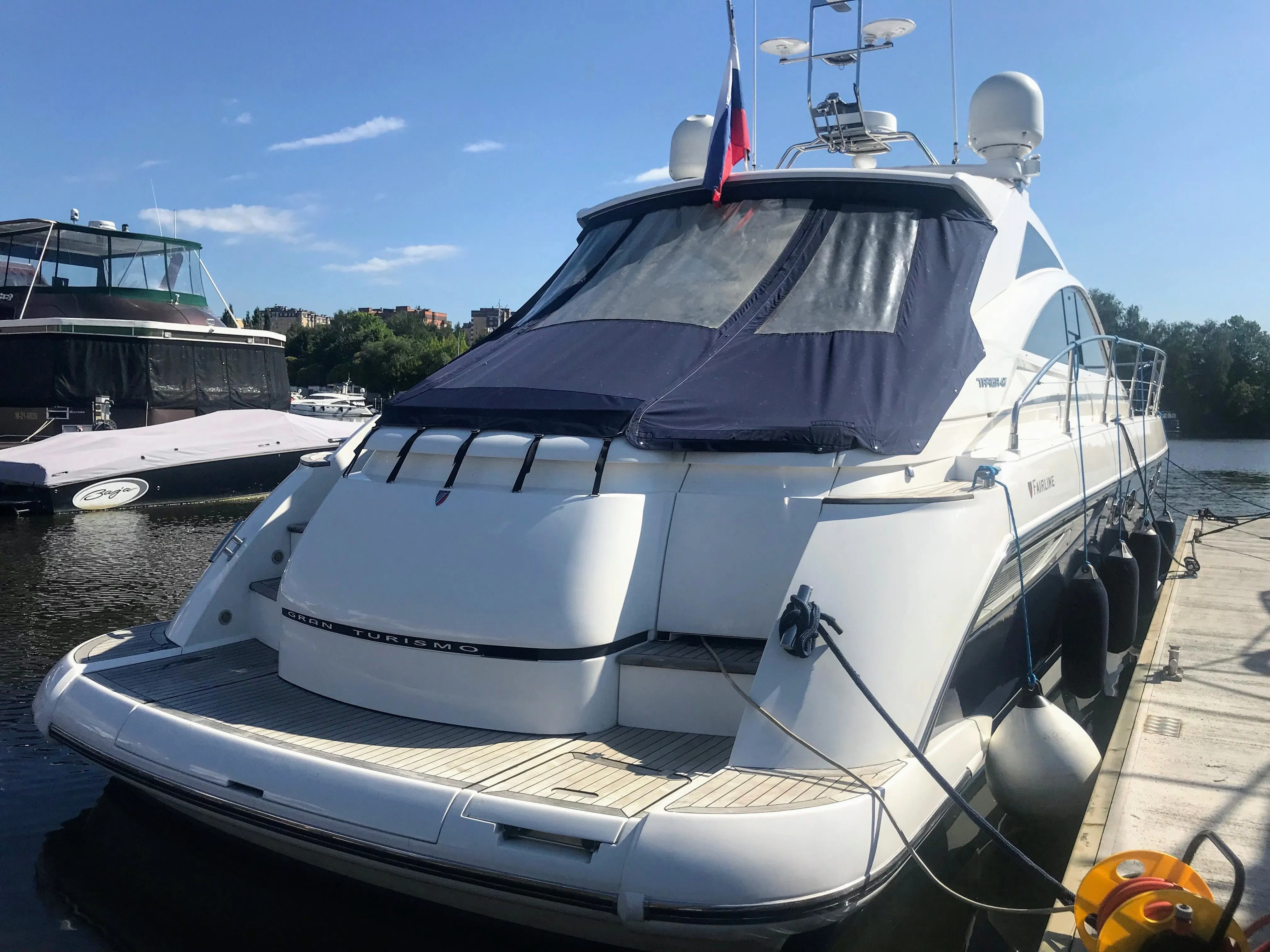 Rent a 14.35m Fairline Targa 47 Motor Yacht in Gelendzhik